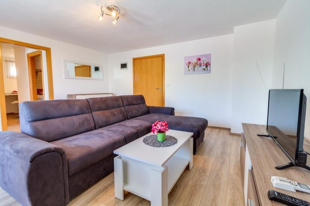 Hotel en Pula, Croacia, 415 m² - imagen 10