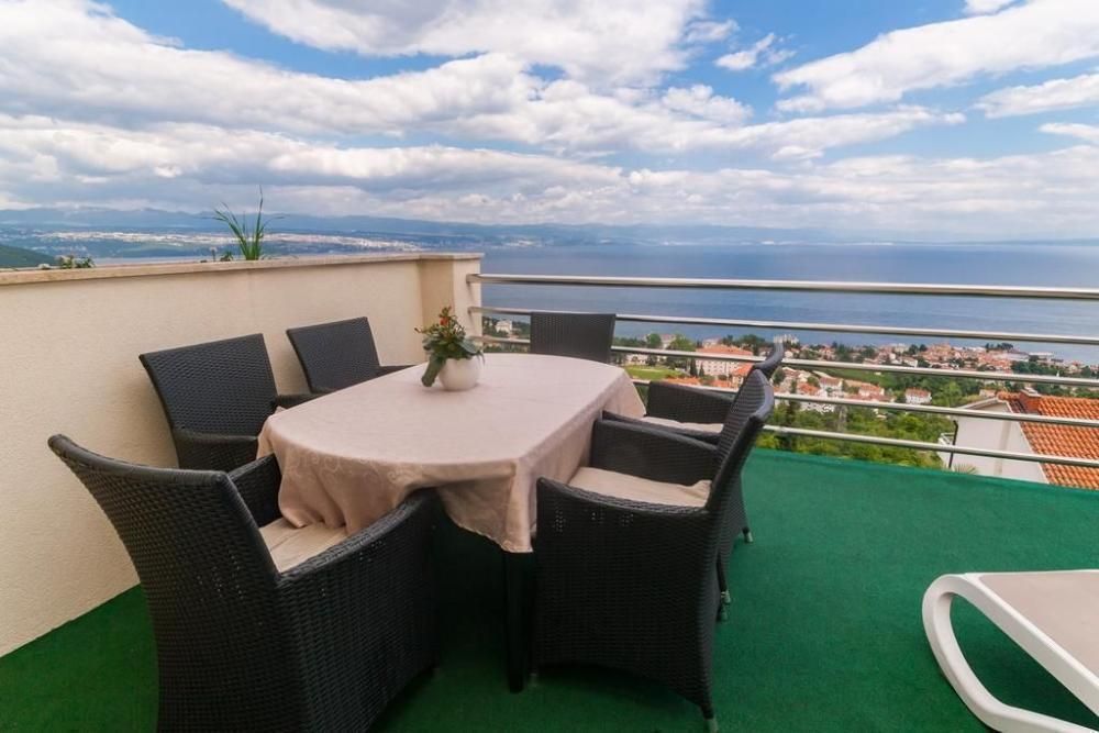 Villa in Lovran, Croatia, 380 m² - picture 10