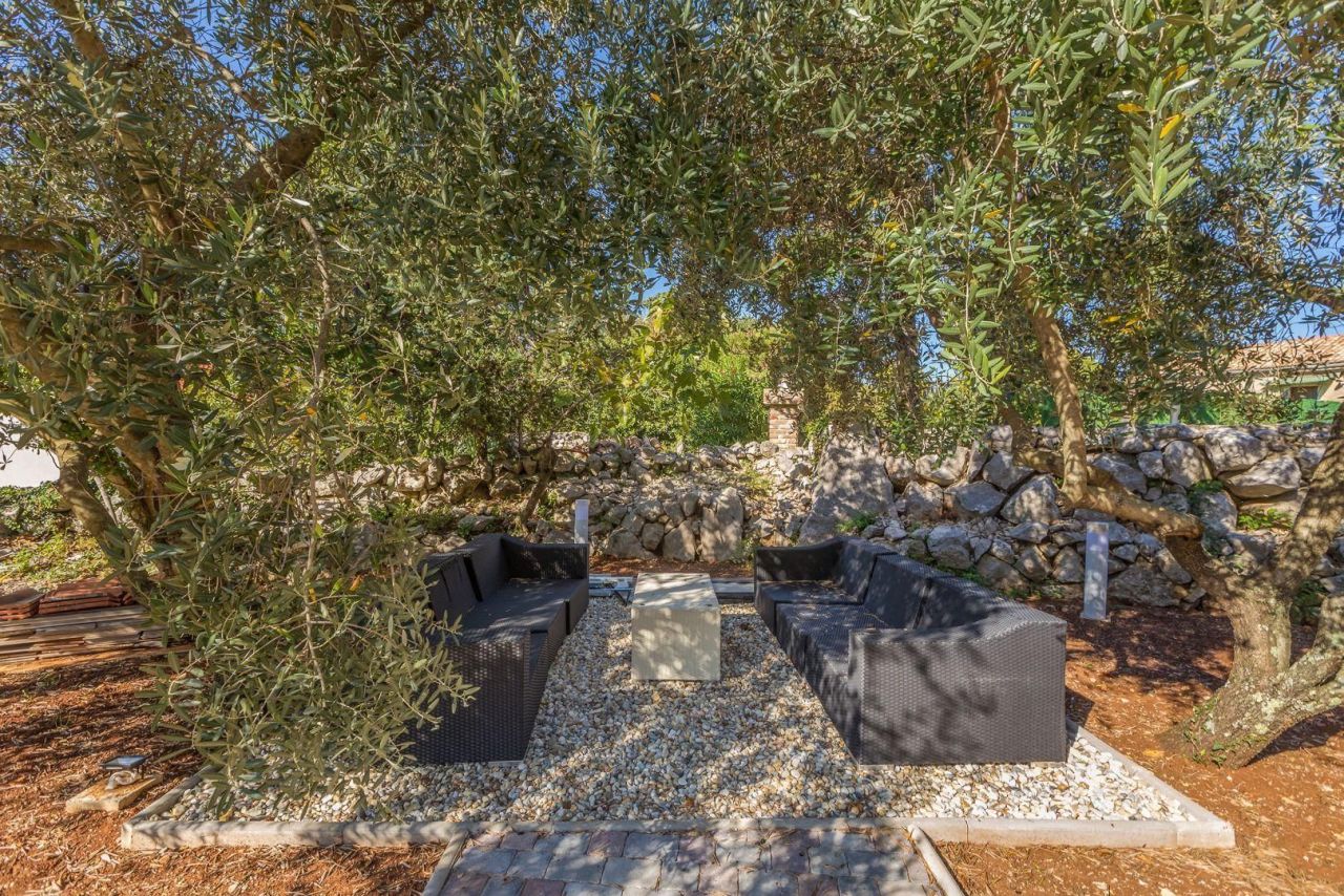 Villa Gostinjac, Dobrinj, Croacia, 254 m² - imagen 10