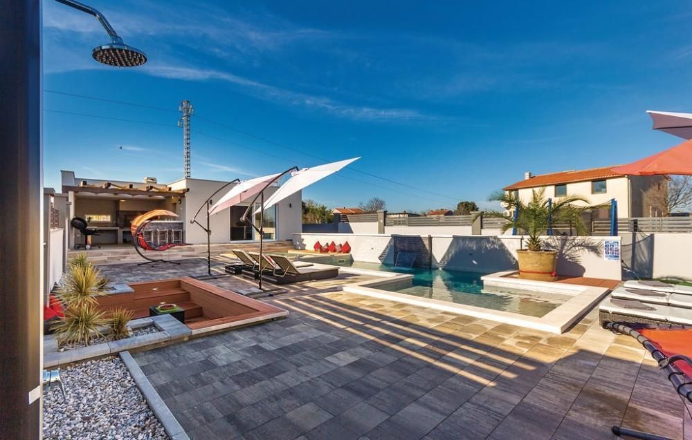 Villa Sisan, Croatie, 350 m² - image 11