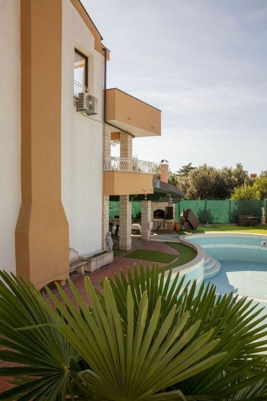 Hôtel à Méduline, Croatie, 1 000 m² - image 11