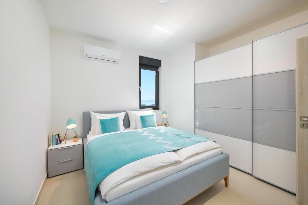 Villa à Makarska, Croatie, 200 m² - image 11