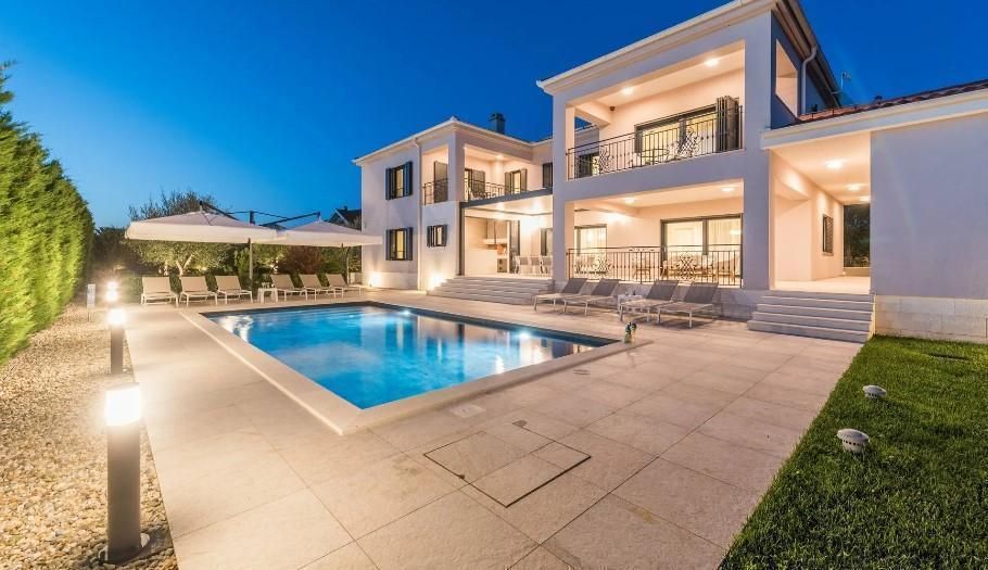 Villa à Zadar, Croatie, 425 m² - image 8