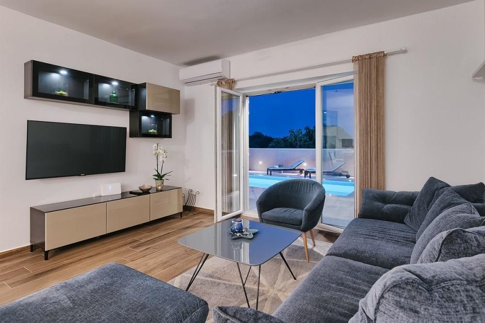 Villa a Pola, Croazia, 180 m² - foto 11