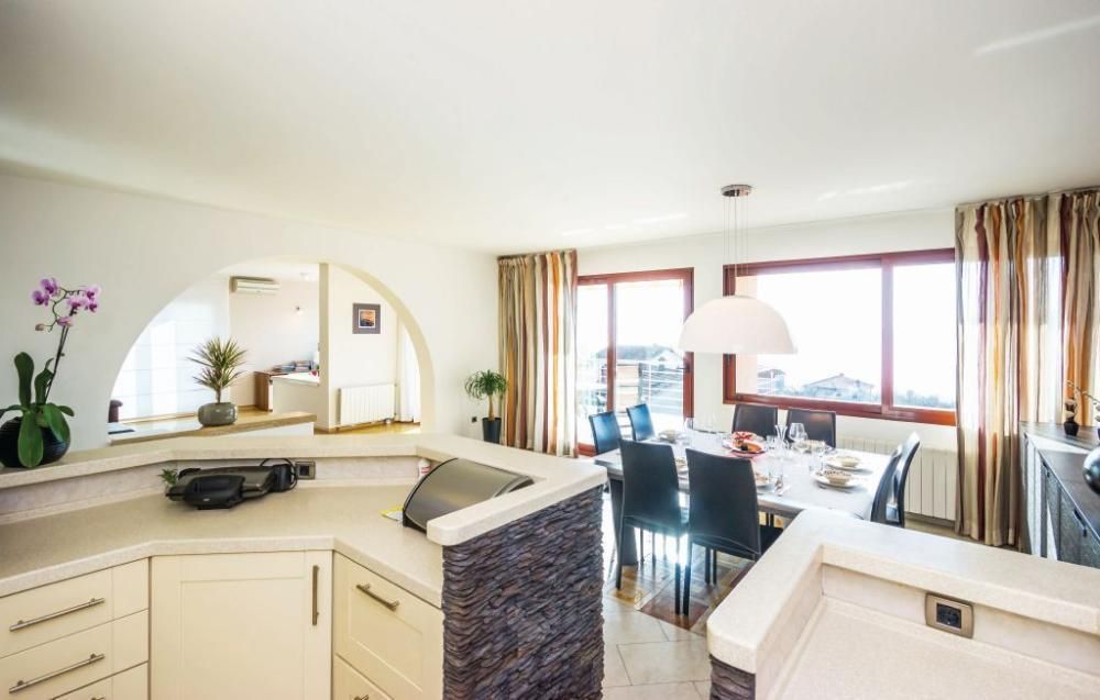 Villa in Rijeka, Kroatien, 300 m² - Foto 12