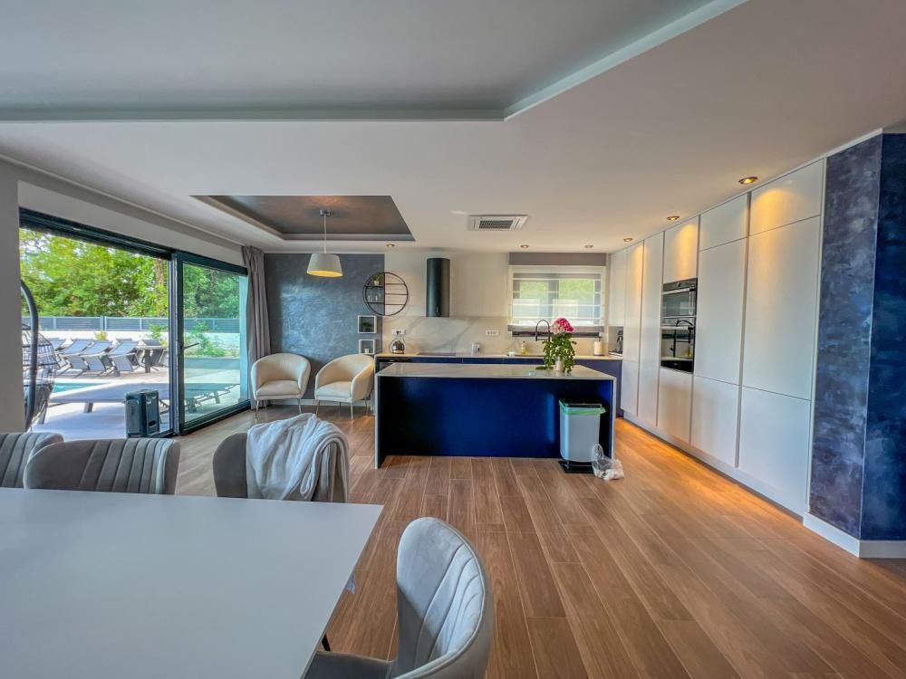 Villa à Opatija, Croatie, 400 m² - image 12