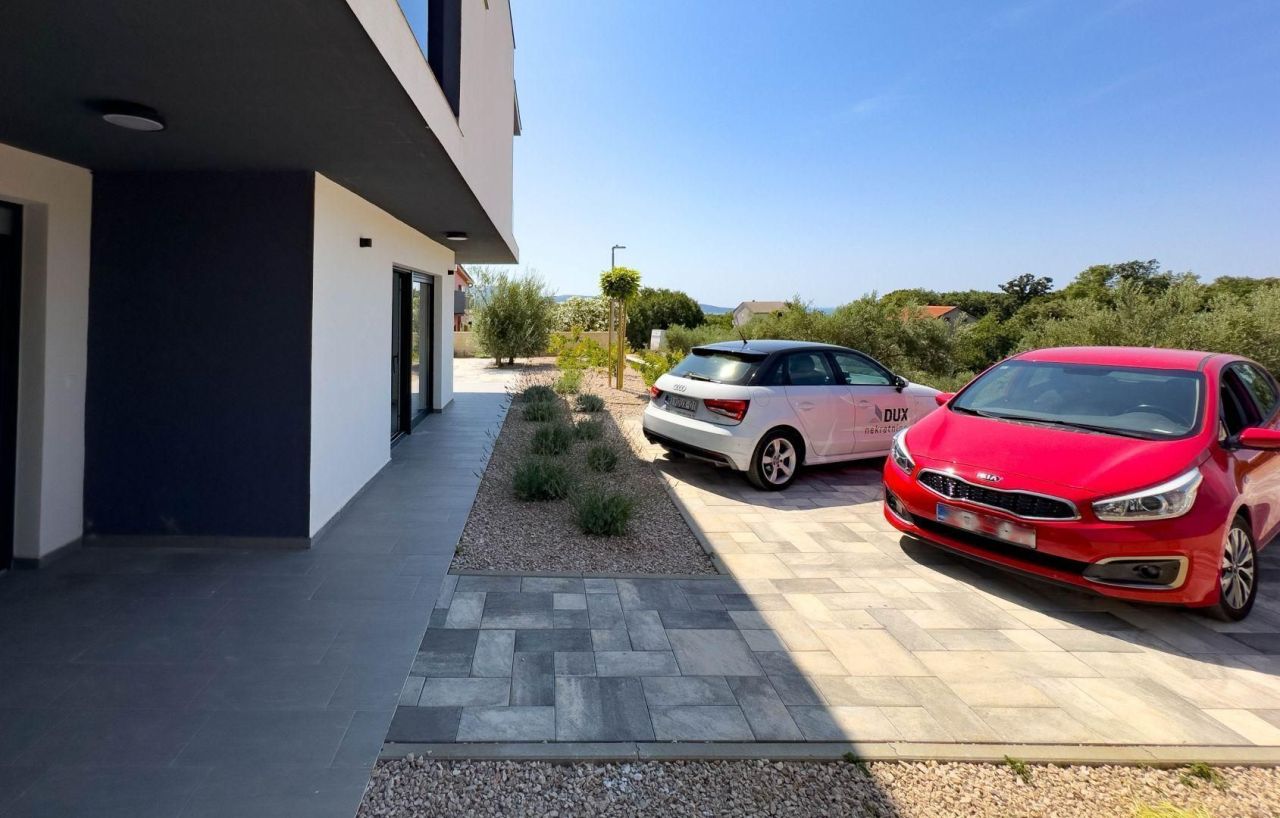 Villa on Krk, Croatia, 150 m² - picture 12