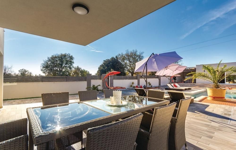 Villa Sisan, Croatie, 350 m² - image 13