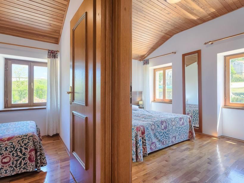 Hôtel à Buje, Croatie, 240 m² - image 13