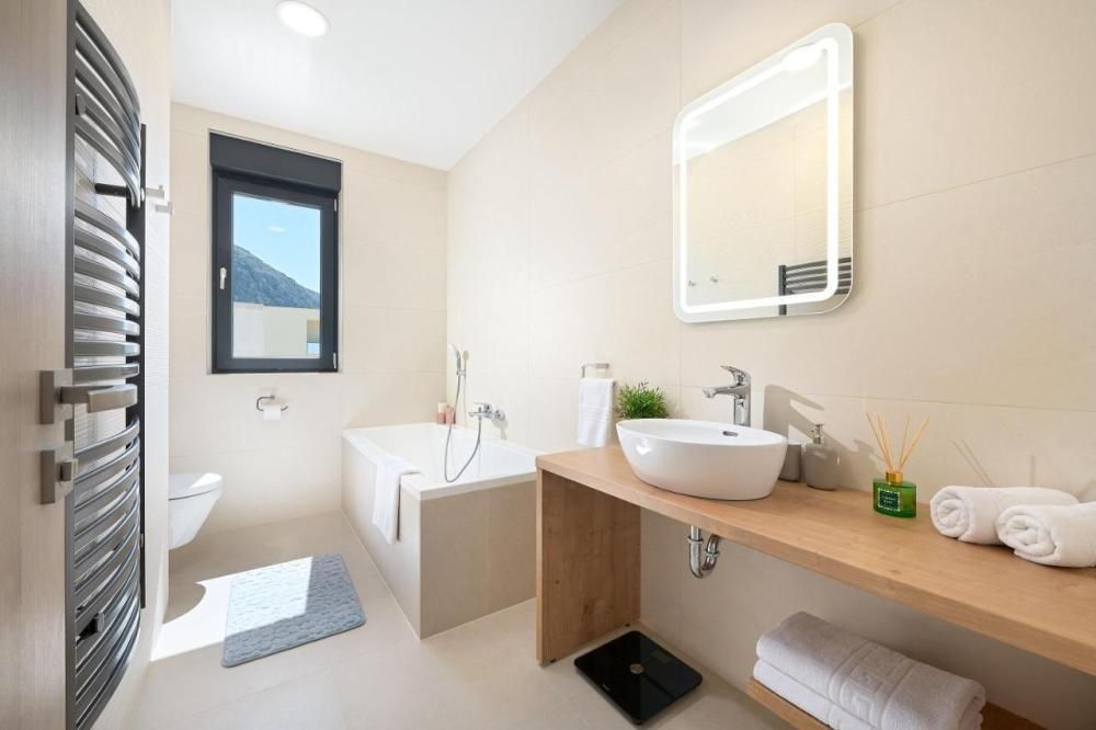 Villa à Makarska, Croatie, 200 m² - image 13