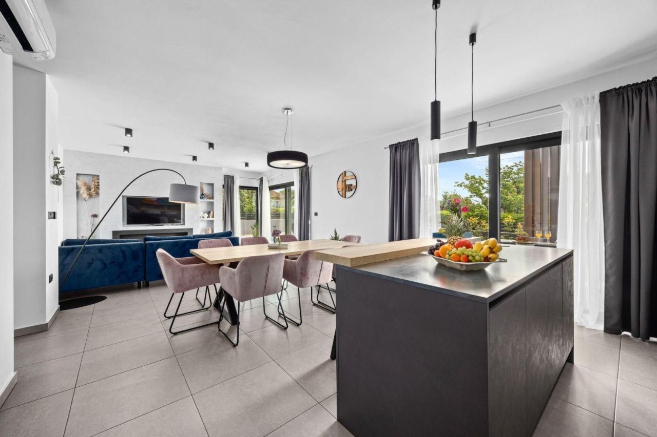 Villa Krnica,Marčana, Croacia, 238 m² - imagen 13