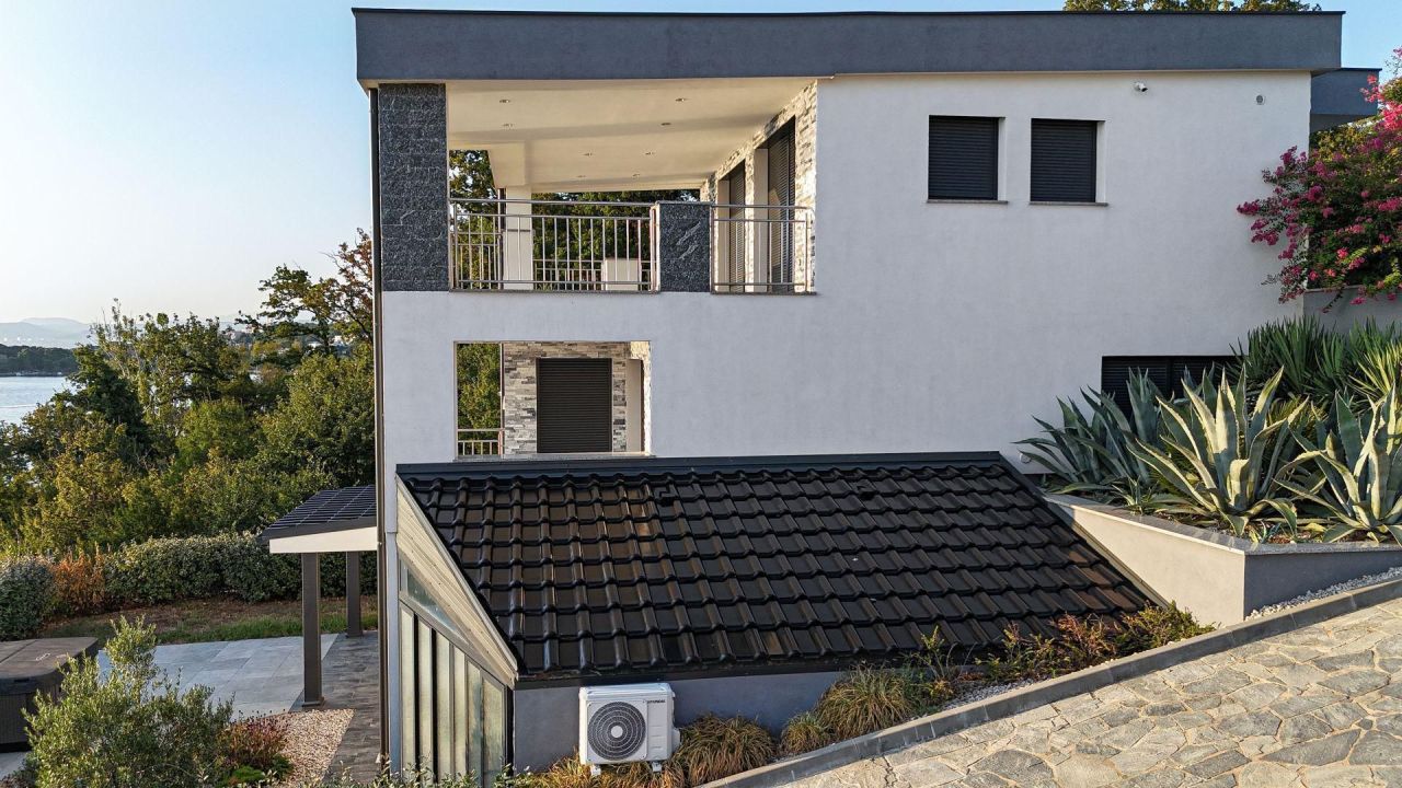 Villa Omišalj, Croazia, 240 m² - foto 13