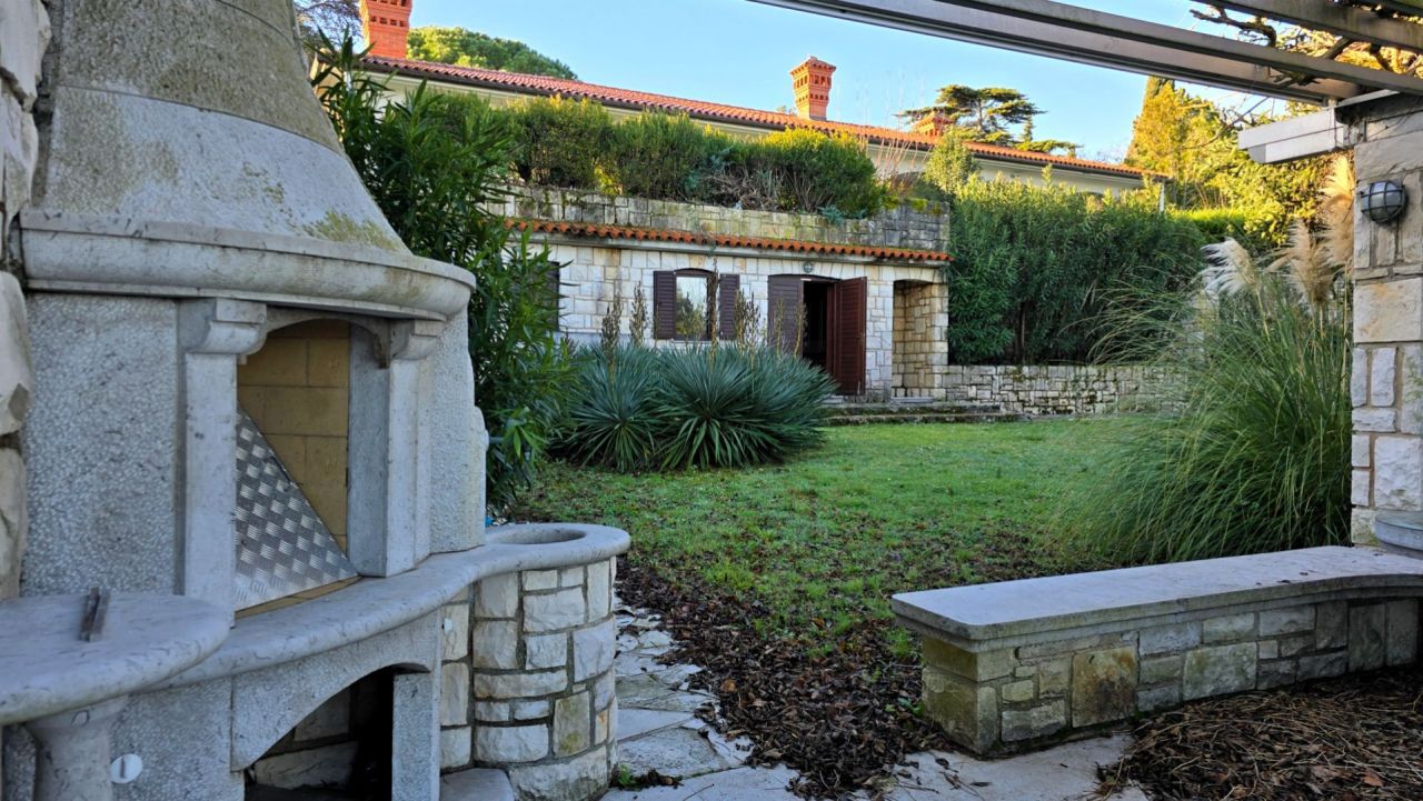 Villa in Umag, Croatia, 300 m² - picture 14