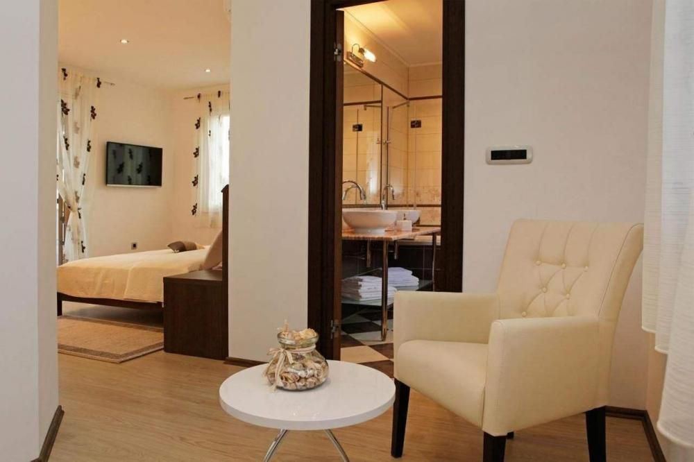 Villa Bol, Croatia, 270 m² - picture 15