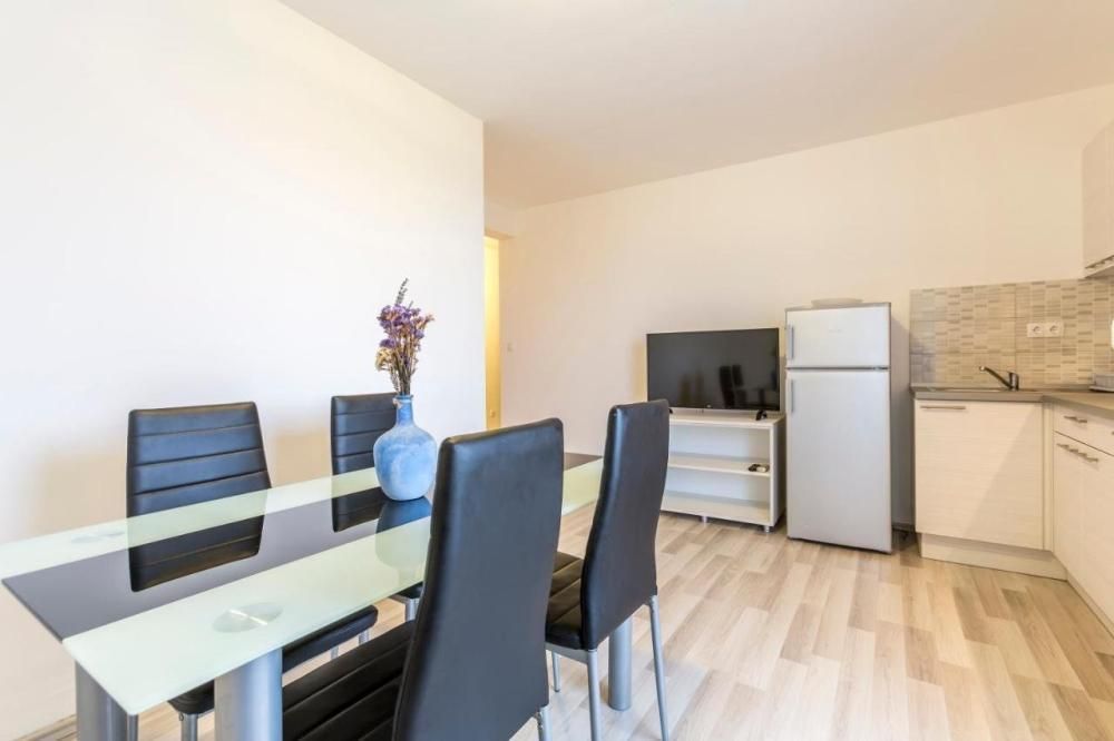 Hotel en Podstrana, Croacia, 468 m² - imagen 15