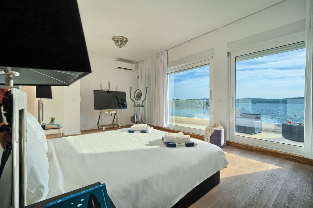 Villa on Ciovo, Croatia, 300 m² - picture 15