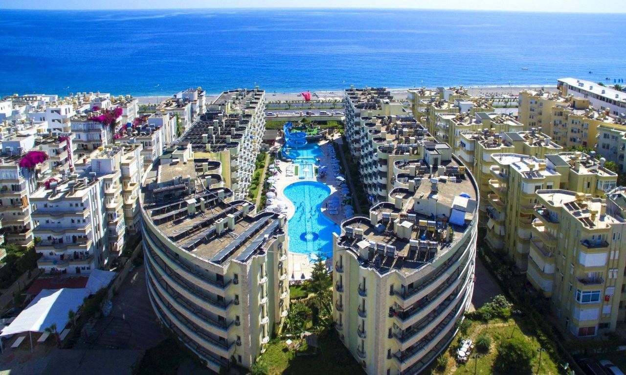 Flat in Alanya, Turkey, 42 m² - picture 1