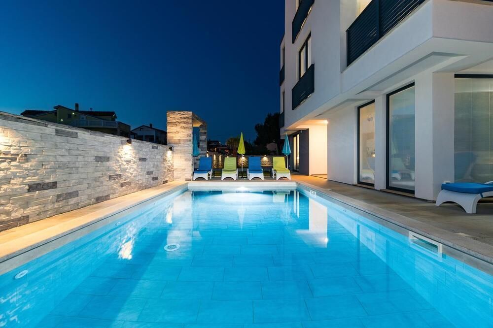 Hôtel à Méduline, Croatie, 440 m² - image 16