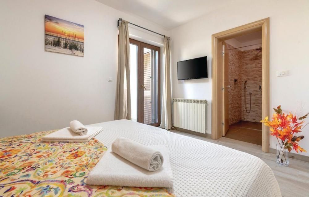 Villa in Pula, Croatia, 565 m² - picture 16