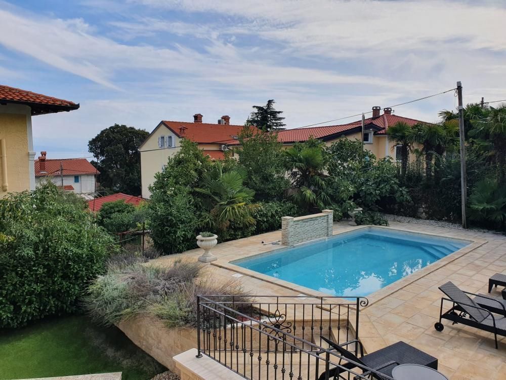 Villa en Lovran, Croacia, 600 m² - imagen 16