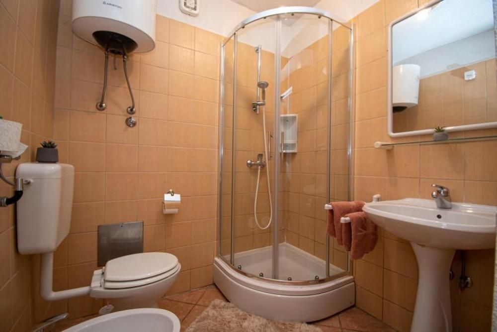 Hotel in Medulin, Croatia, 235 m² - picture 16