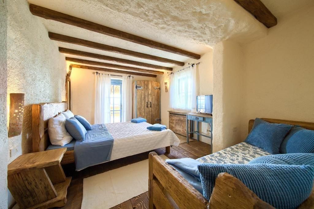 Villa in Malinska-Dubasnica, Croatia, 260 m² - picture 16