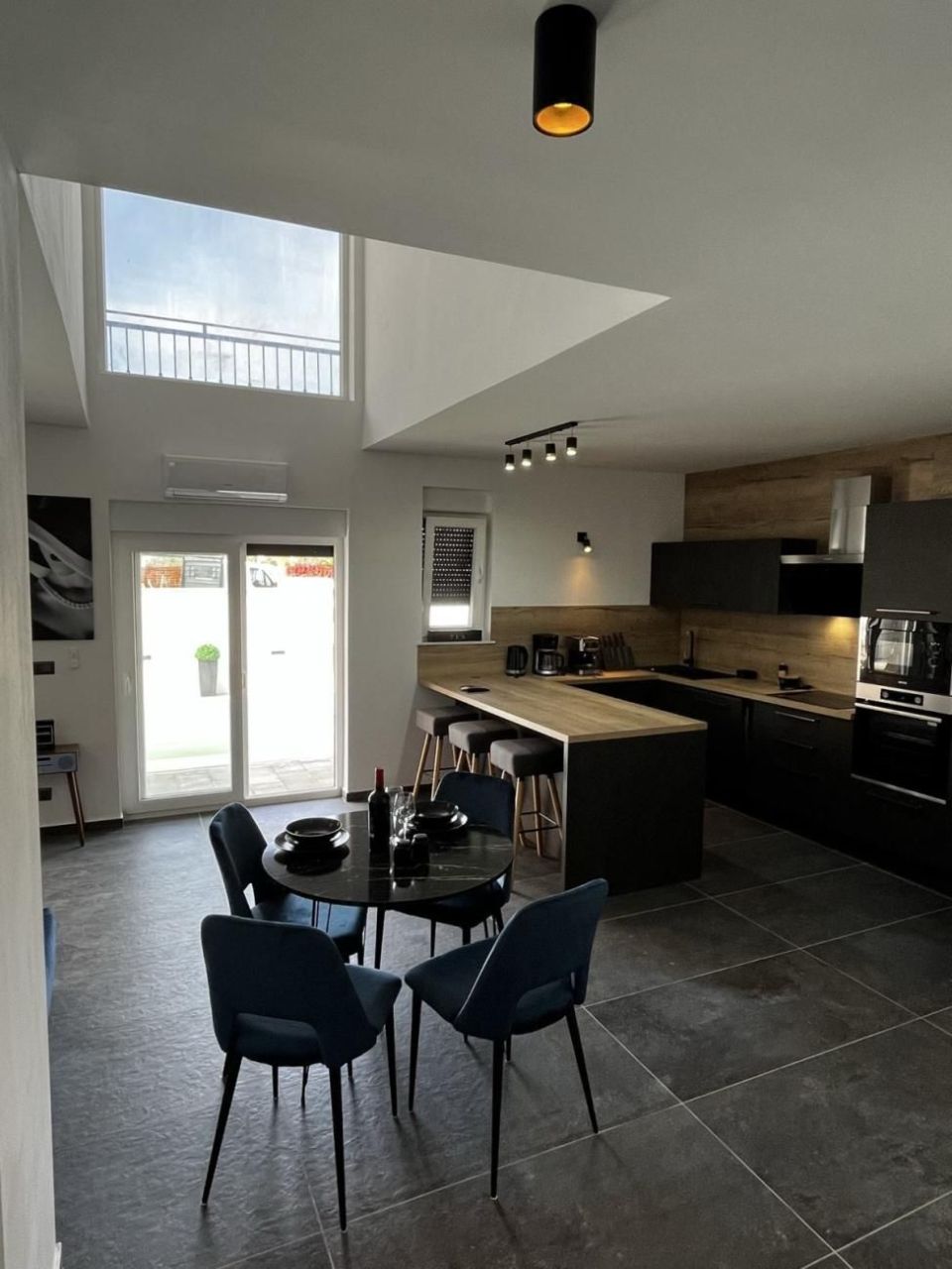 Villa en Vodice, Croacia, 150 m² - imagen 16