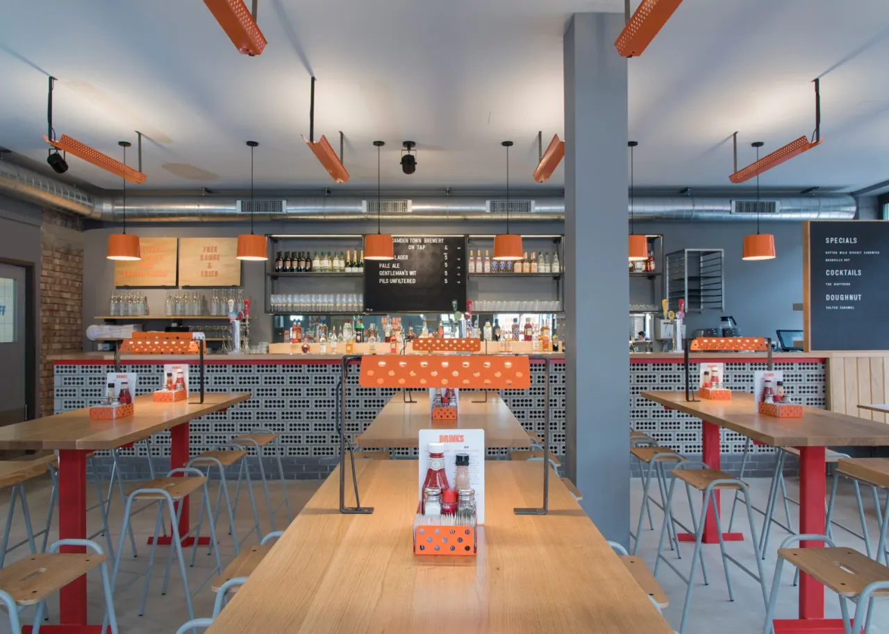 Propiedad comercial en Barcelona, España, 171 m² - imagen 1