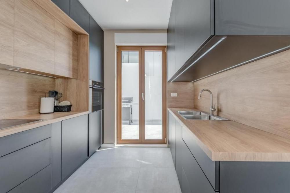 Villa in Baska Voda, Croatia, 400 m² - picture 17