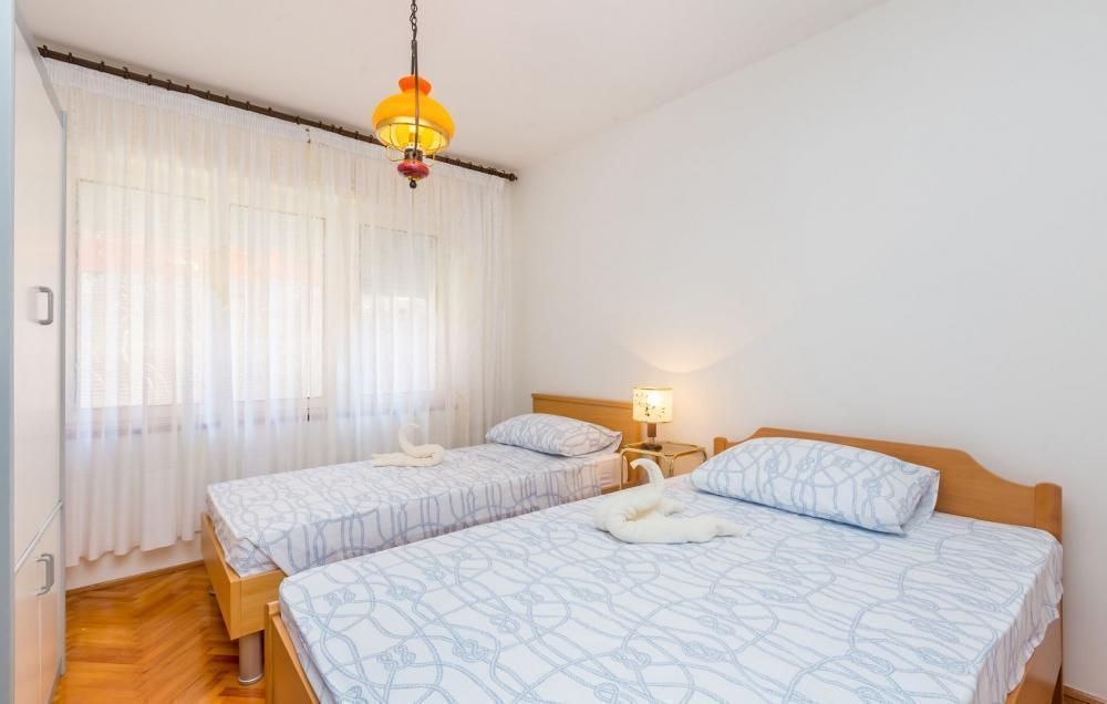 Villa à Karlobag, Croatie, 196 m² - image 17