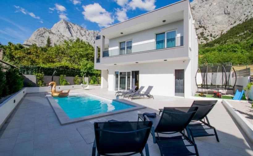 Villa in Baska Voda, Croatia, 254 m² - picture 17