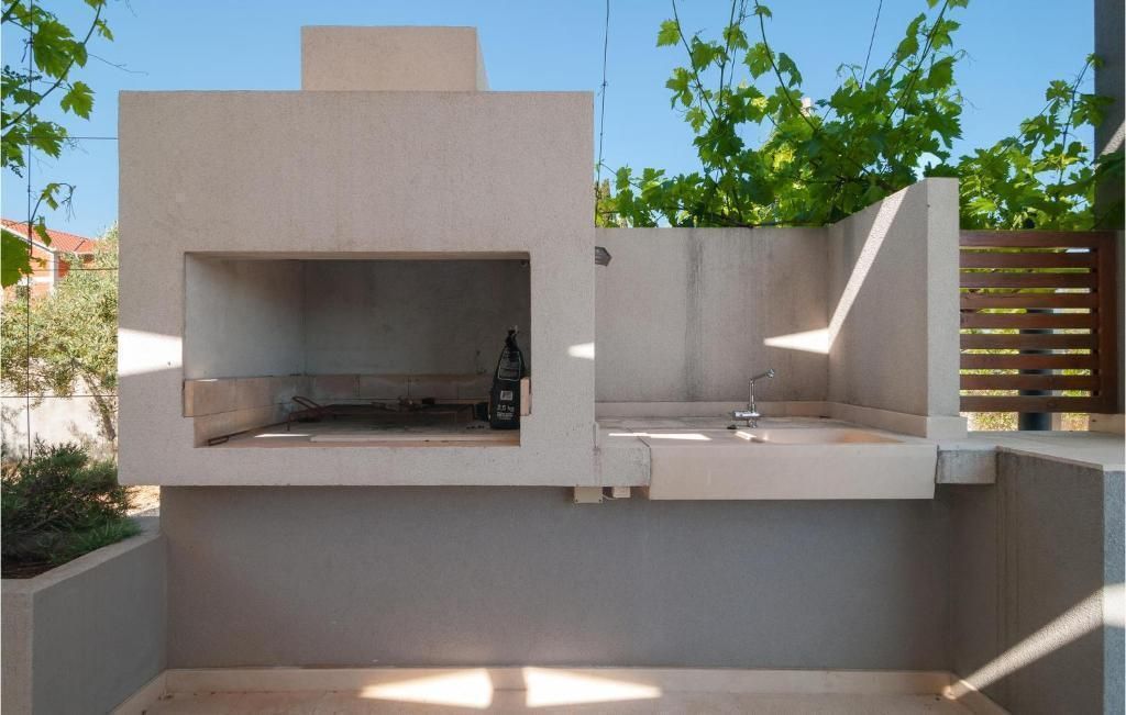 Villa on Brac, Croatia, 109 m² - picture 17