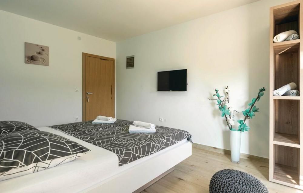 Villa in Pula, Croatia, 565 m² - picture 18