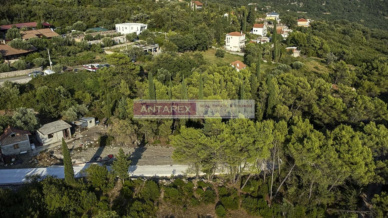 Terreno a Herceg-Novi, Montenegro, 1 830 m2 - foto 4