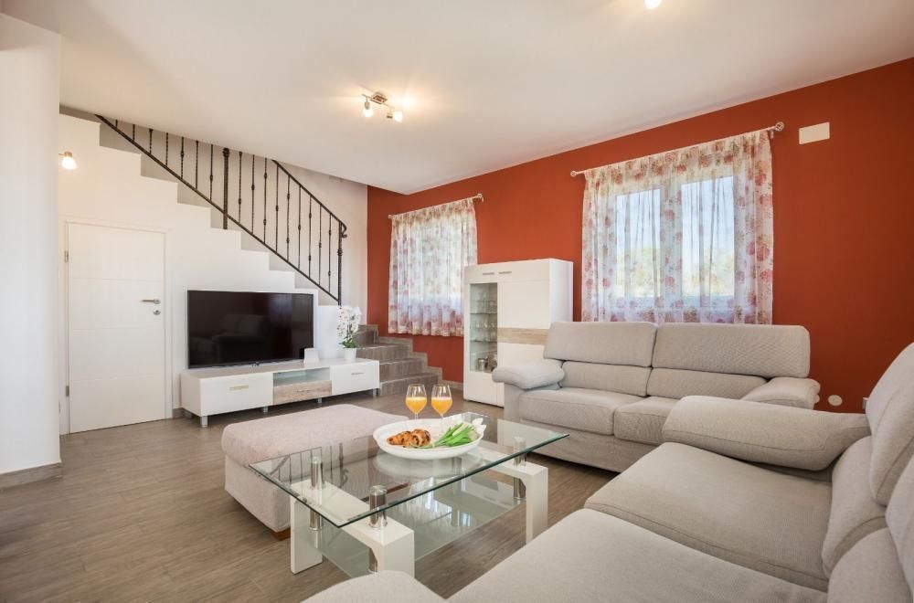 Villa à Fažana, Croatie, 180 m² - image 18