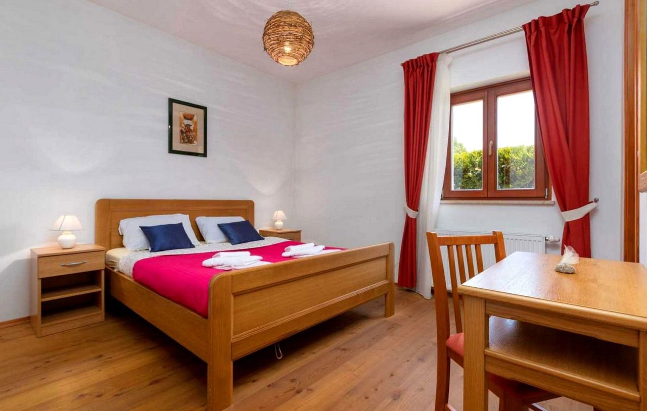 Villa en Tinjan, Croacia, 162 m² - imagen 19