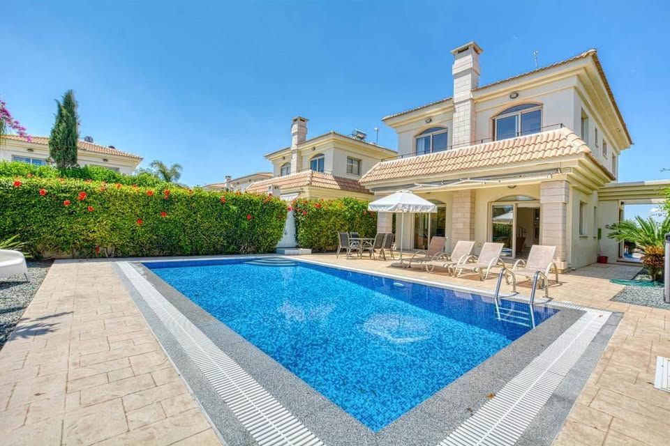 Maison à Protaras, Chypre, 180 m² - image 1