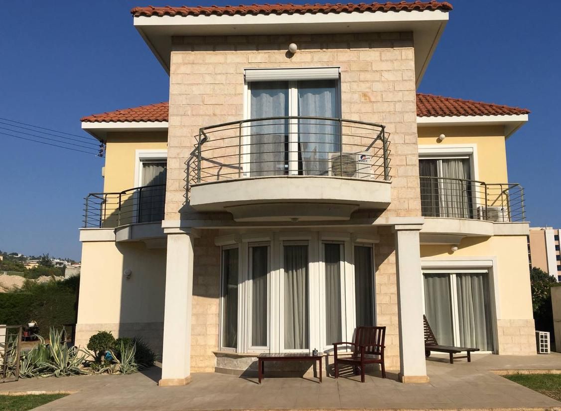 Haus in Agios Tychon, Zypern, 156 m² - Foto 1