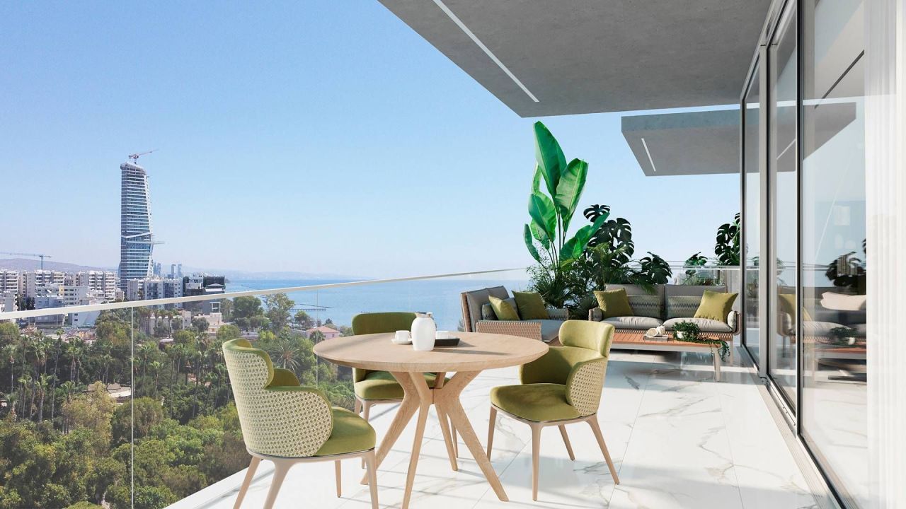 Flat in Limassol, Cyprus, 190 m² - picture 1