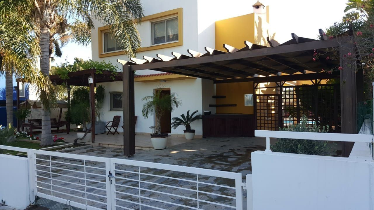 Casa en Pentakomo, Chipre, 150 m² - imagen 1