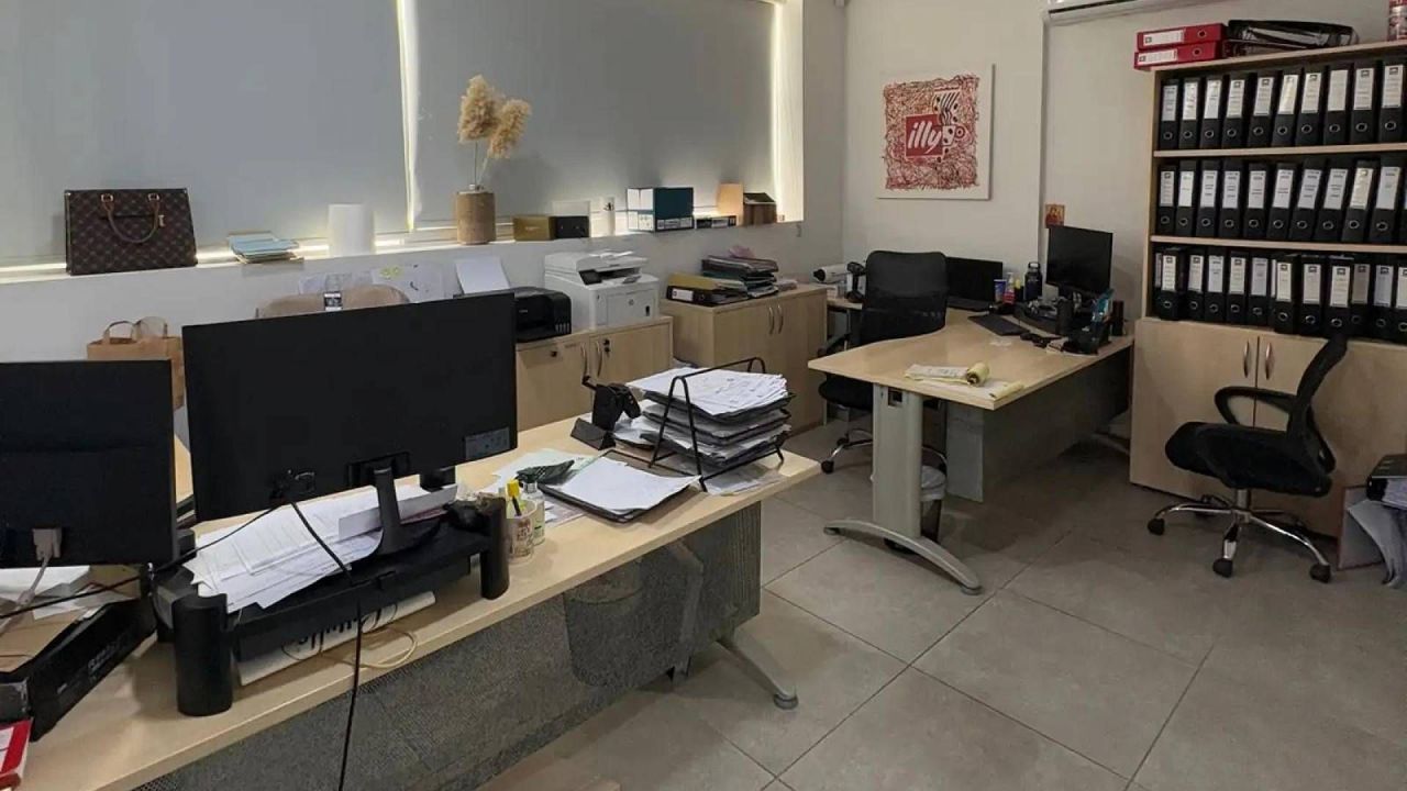 Gewerbeimmobilien in Aradippou, Zypern, 750 m² - Foto 11