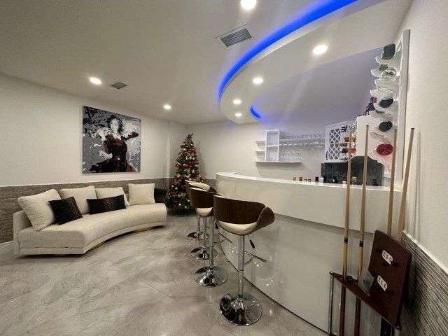 Villa in Alanya, Türkei, 550 m² - Foto 2