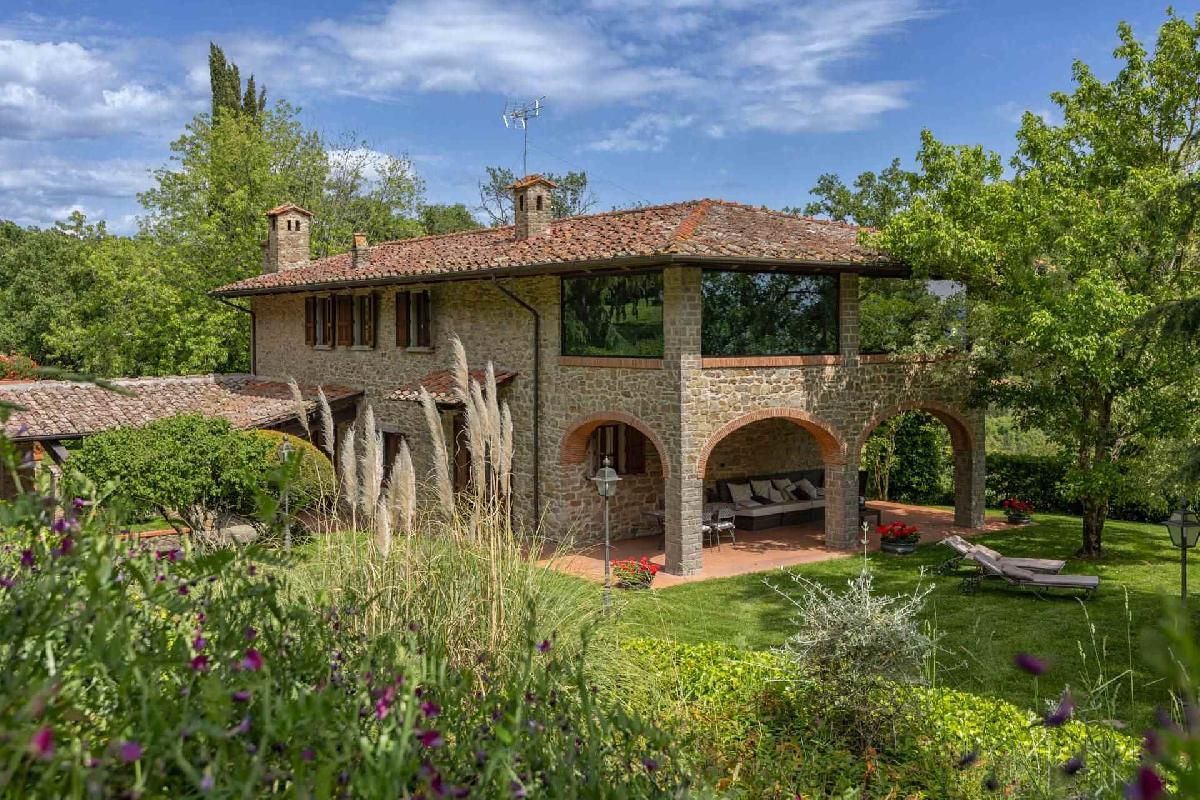 Farm in Arezzo, Italien, 300 m² - Foto 1