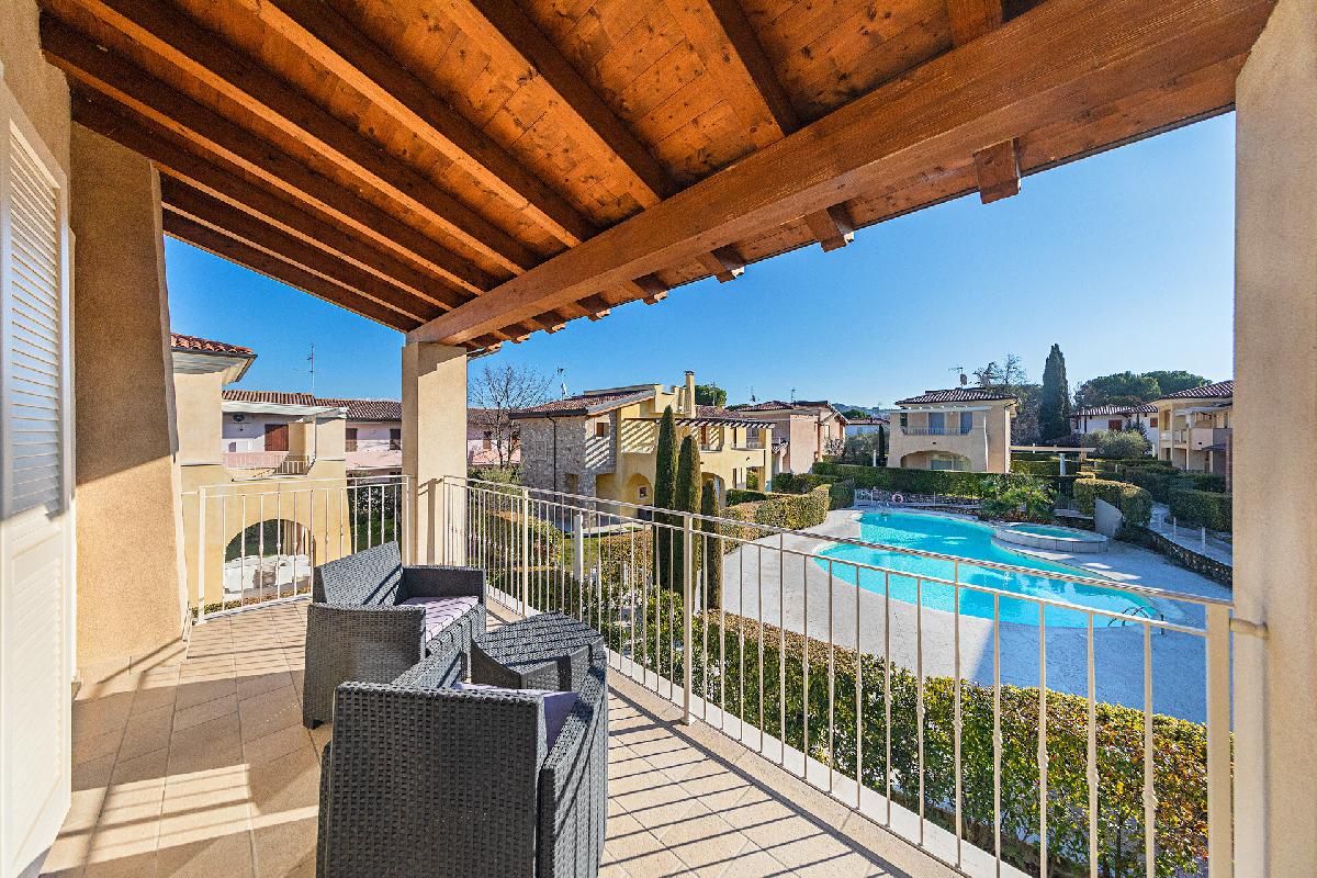 Villa à Manerba del Garda, Italie, 90 m² - image 1