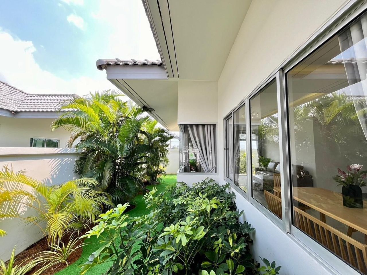 Villa en Pattaya, Tailandia, 219.12 m² - imagen 1