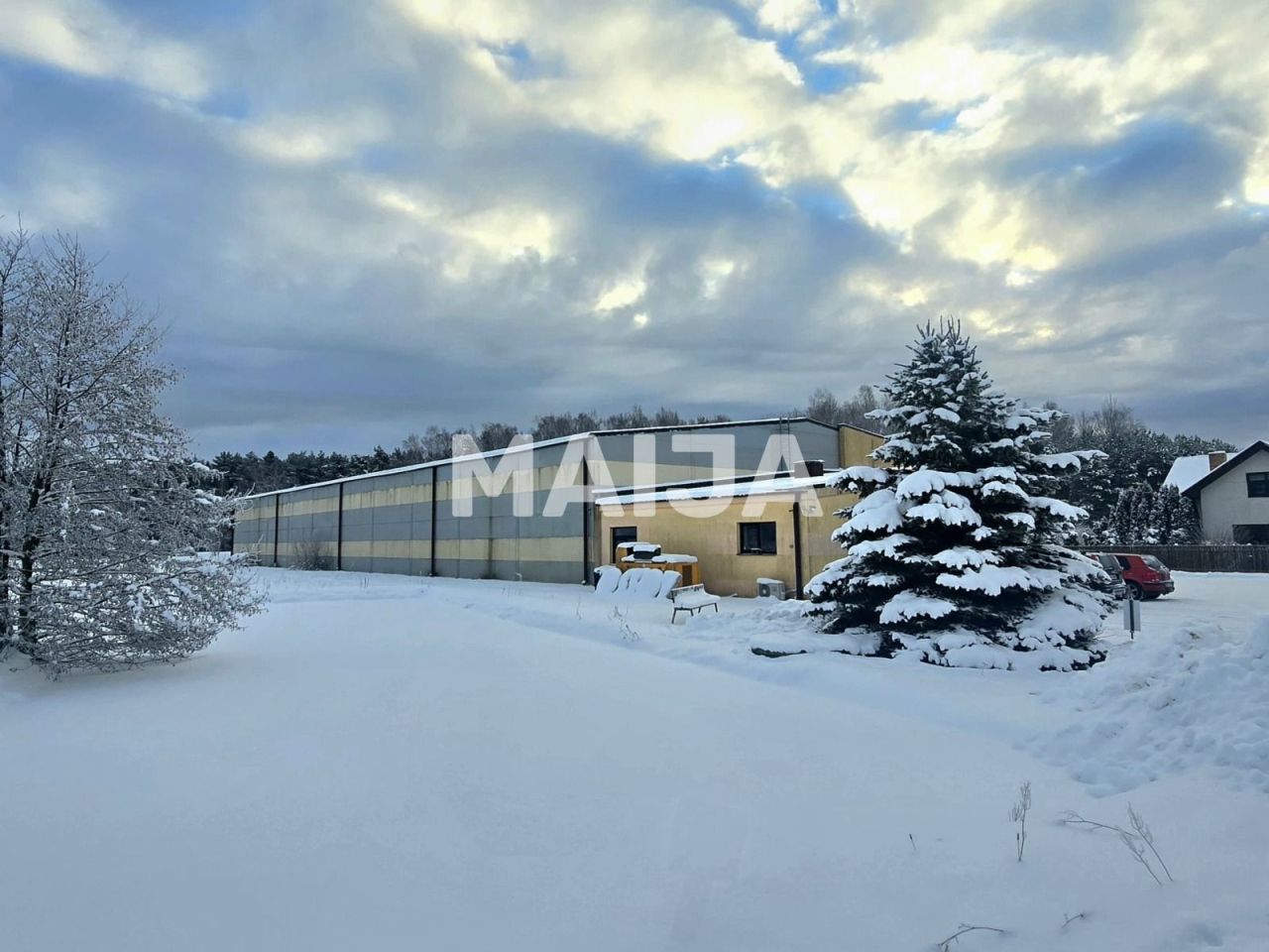 Büro in Mārupe, Lettland, 1 437 m² - Foto 1