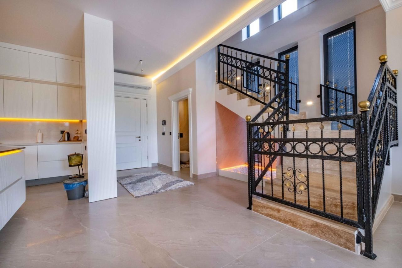 Villa a Antalya, Turchia, 330 m² - foto 6