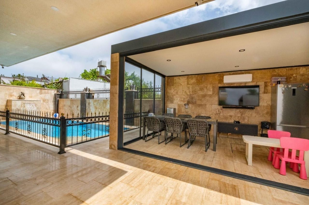 Villa a Antalya, Turchia, 330 m² - foto 3