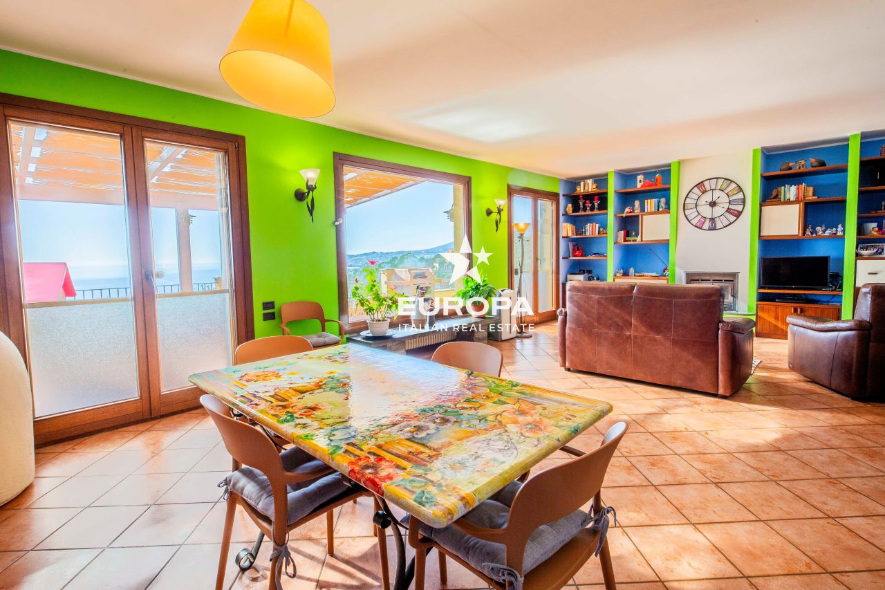 Villa a San Remo, Italia, 200 m² - foto 9