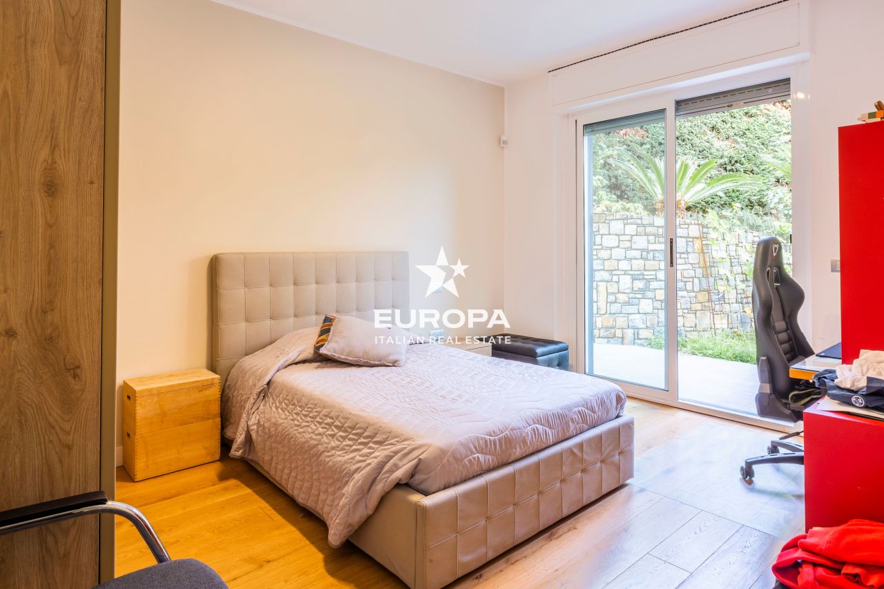 Apartment in San Remo, Italy, 172 m² - picture 11